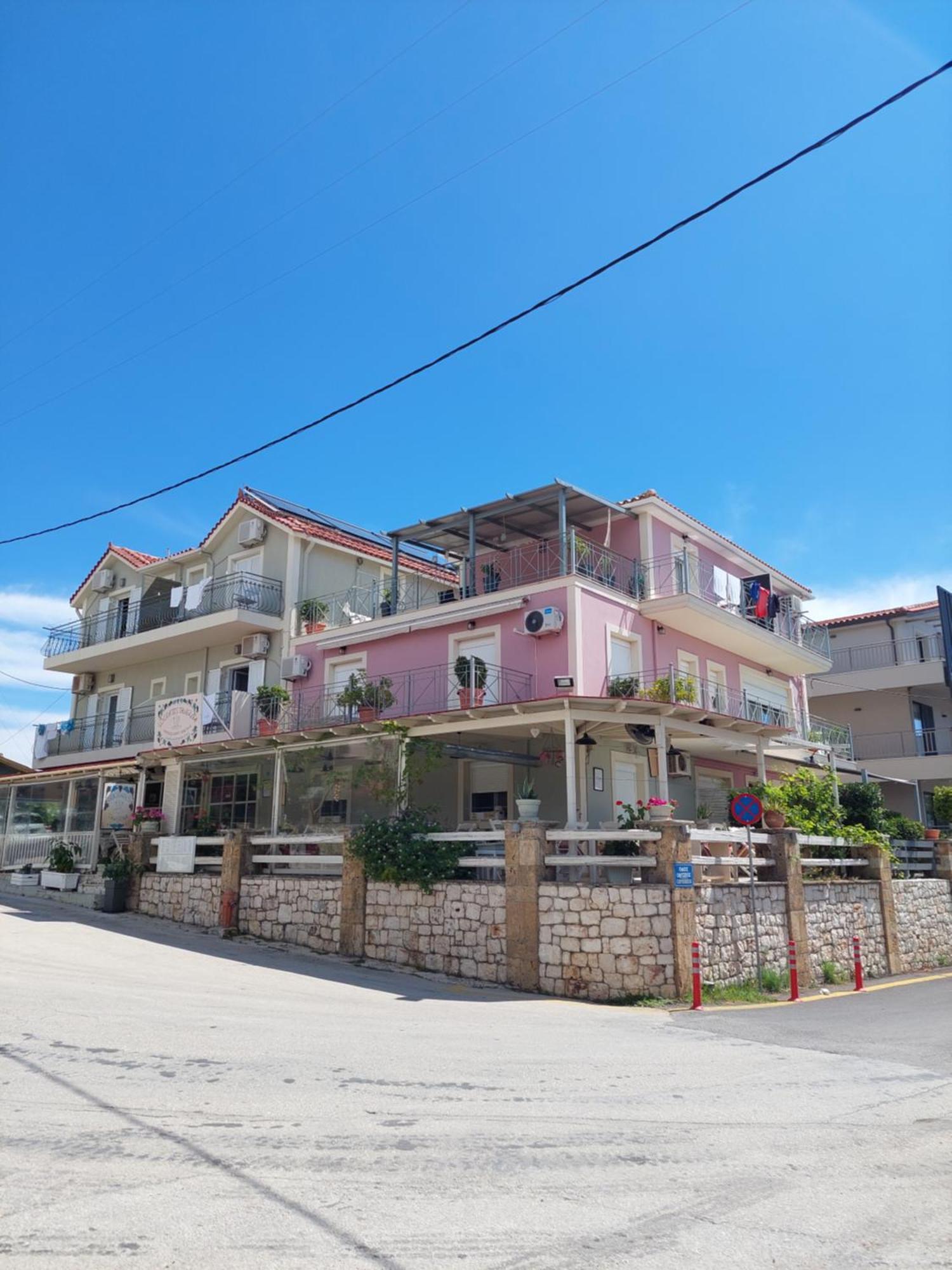 Nikkos Apartments Skala  外观 照片